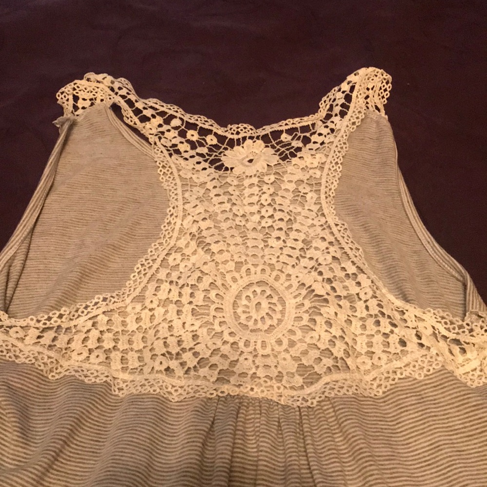 Top - Picture 2 of 3